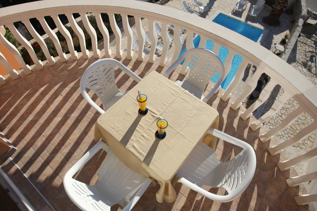 Sea View Apartments Nina 沃希 外观 照片